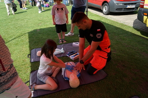 policyjny piknik na Wyspie Młyńskiej