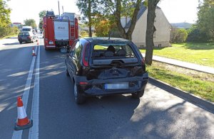 Zniszczony opel corsa